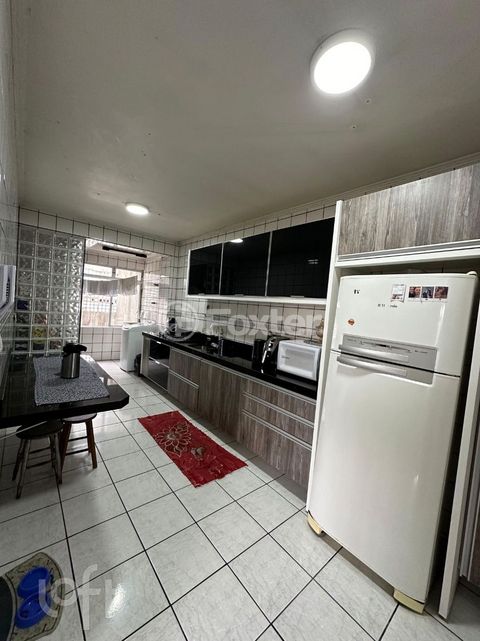 Image 6 - 858969