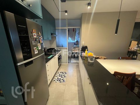Image 3 - 858970