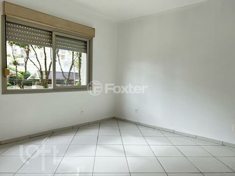 Image 5 - 859011