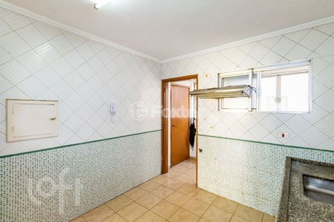 Image 17 - 859014