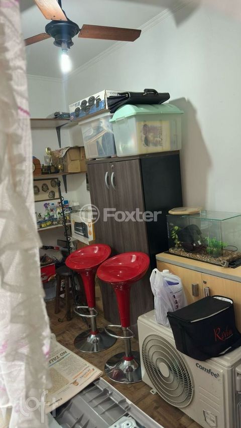 Image 4 - 859025
