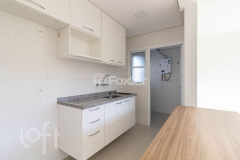 Image 7 - 859094