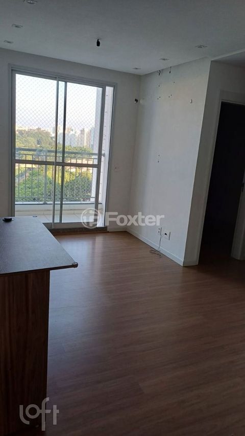 Image 7 - 859111