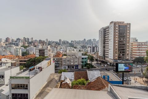 Image 11 - 859116