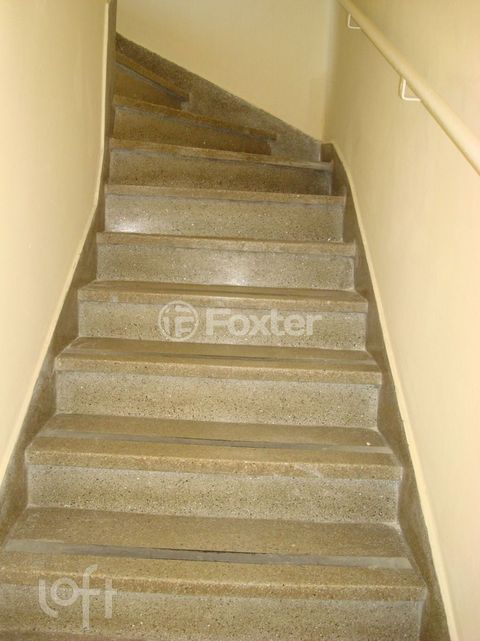 Image 8 - 859131