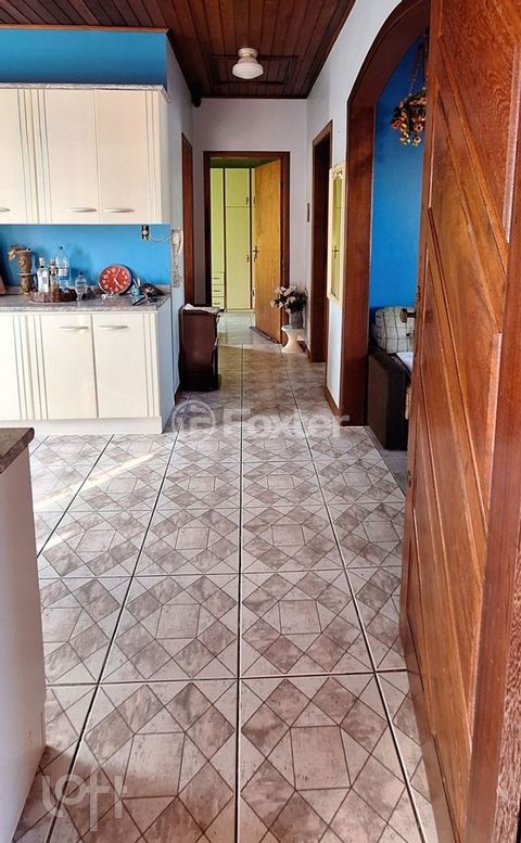 Image 4 - 859227