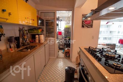 Image 10 - 859233