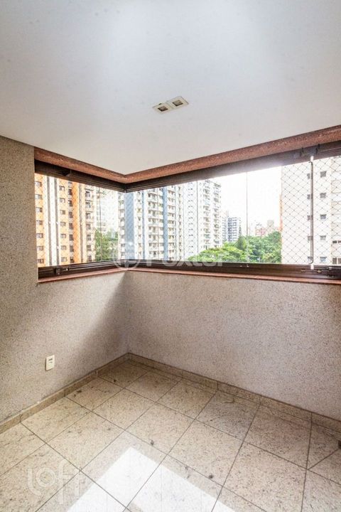 Image 10 - 859269