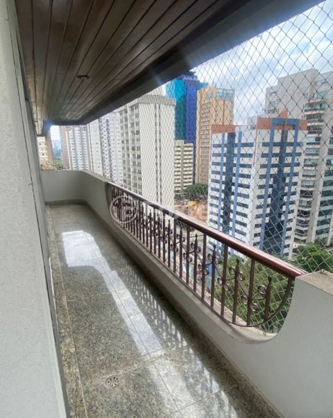 Image 3 - 859354