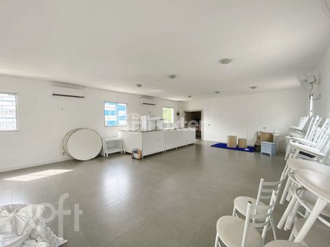 Image 9 - 859392