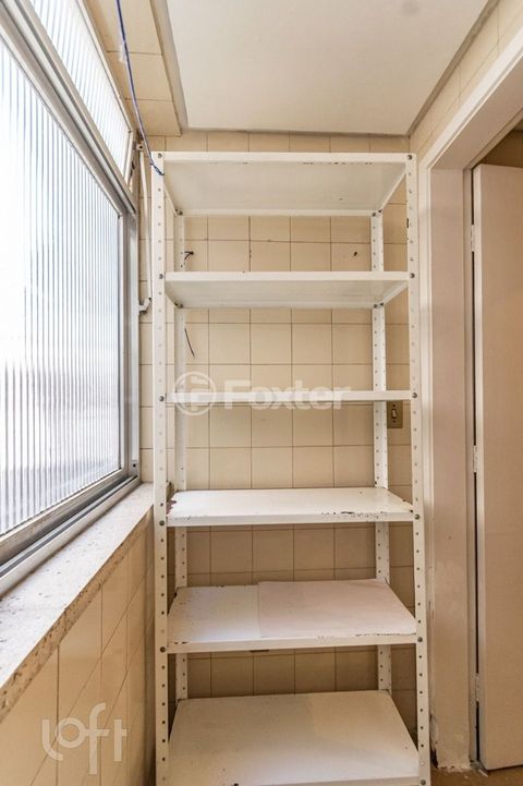 Image 7 - 859405