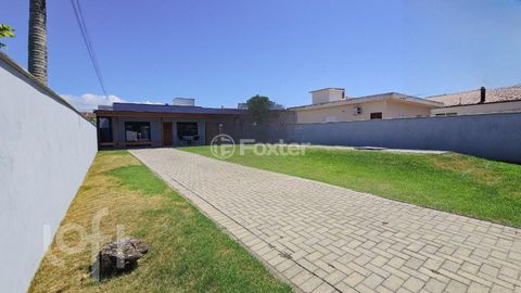 Image 8 - 859409