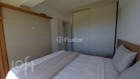 Image 7 - 859411