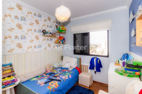 Image 9 - 859426