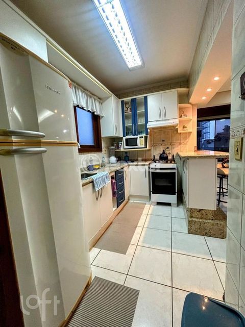 Image 3 - 859469