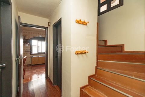 Image 7 - 859504