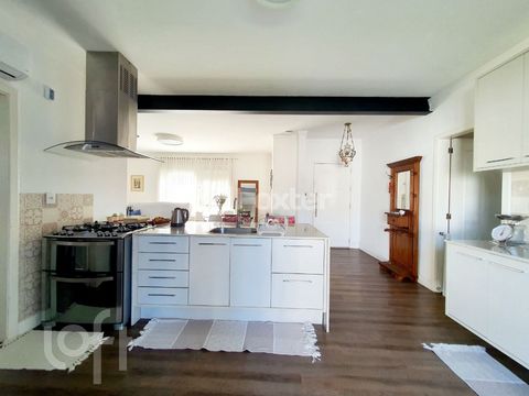 Image 7 - 859565