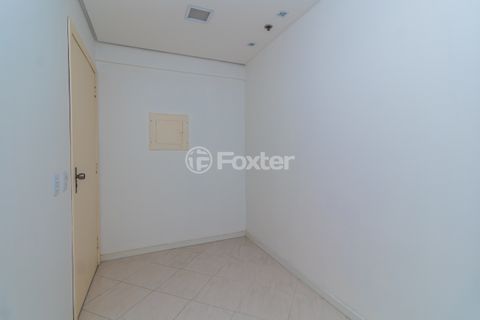 Image 11 - 859614