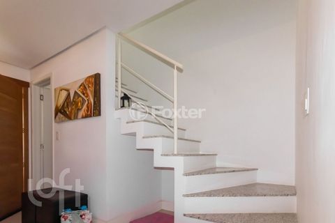 Image 6 - 859632