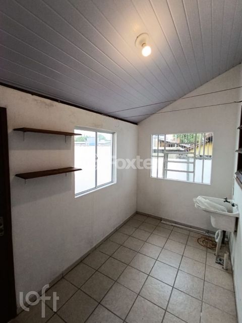 Image 5 - 859638