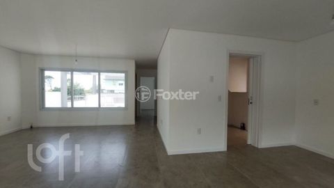 Image 10 - 859663