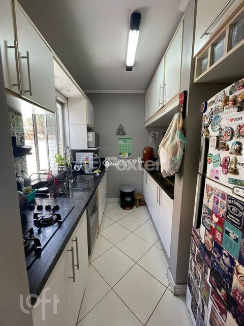 Image 6 - 859733