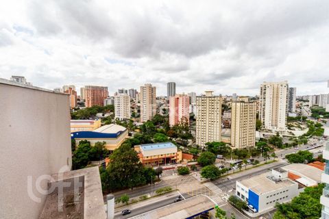 Image 4 - 859748