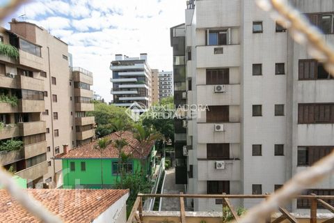 Image 18 - 859777