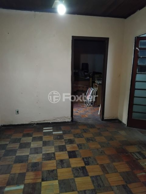 Image 7 - 859805