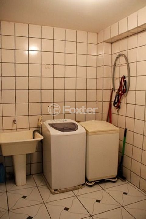 Image 8 - 859901