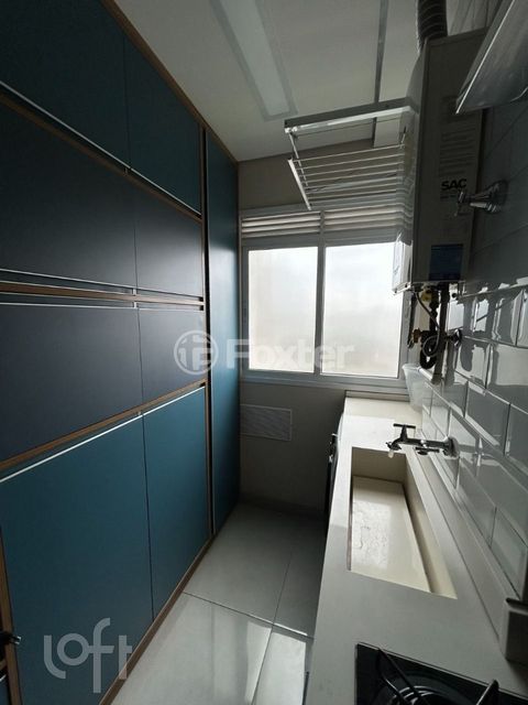 Image 13 - 859910