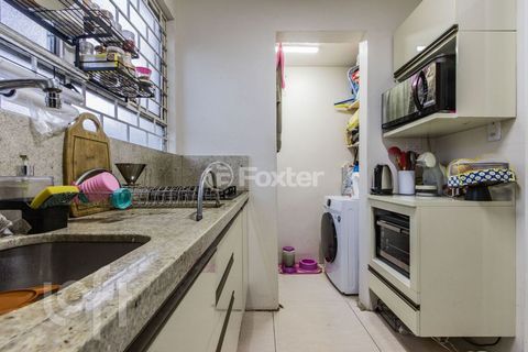 Image 4 - 859951