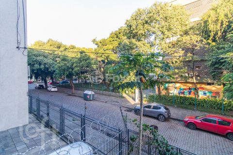 Image 16 - 859952