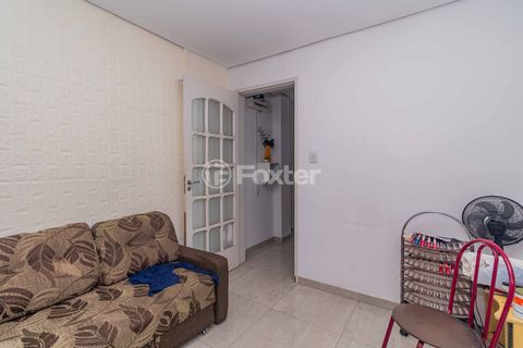 Image 11 - 860176