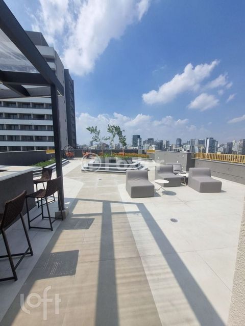 Image 6 - 860245