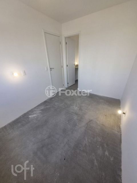Image 7 - 860245