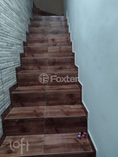 Image 6 - 860754