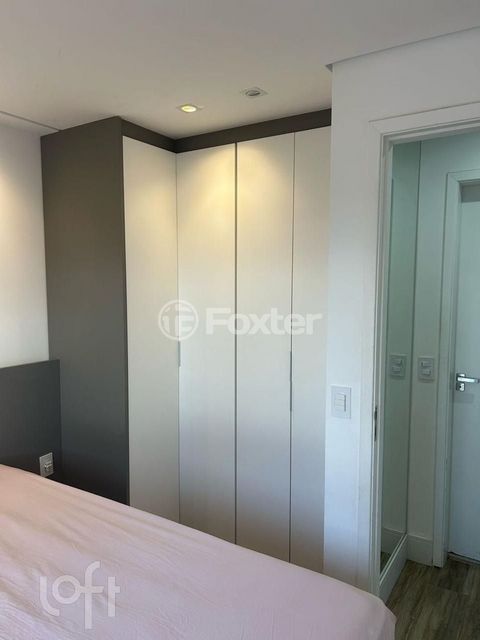 Image 6 - 860758