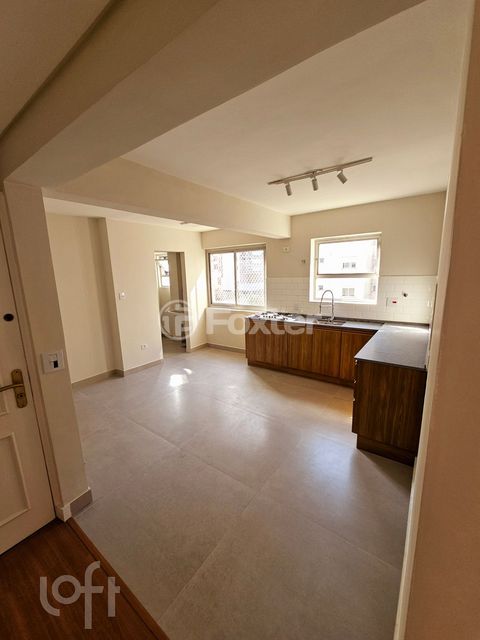 Image 3 - 860770