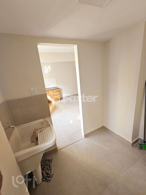 Image 7 - 860770