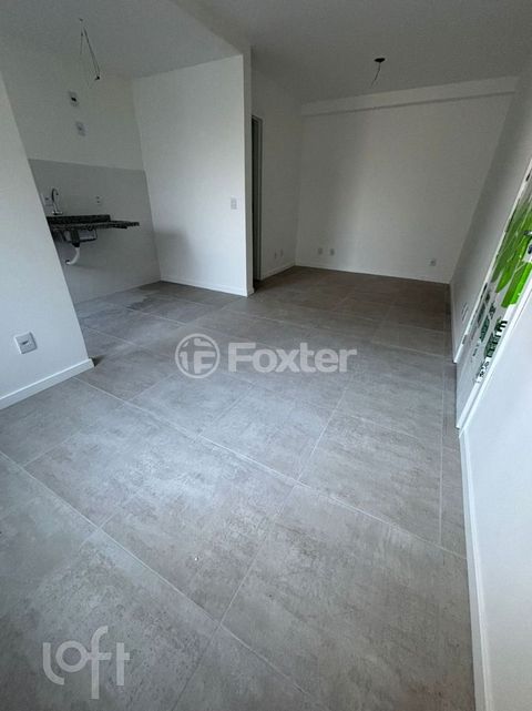 Image 3 - 860917