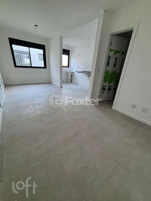 Image 4 - 860917