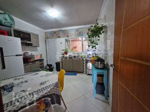 Image 4 - 860951