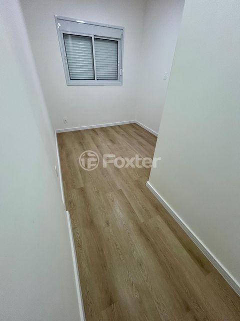 Image 7 - 860991