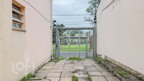 Image 16 - 861033