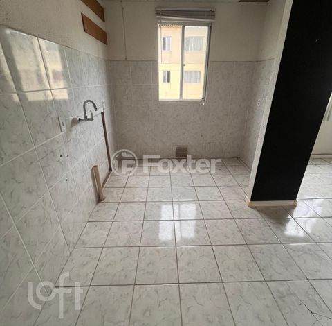 Image 4 - 861049
