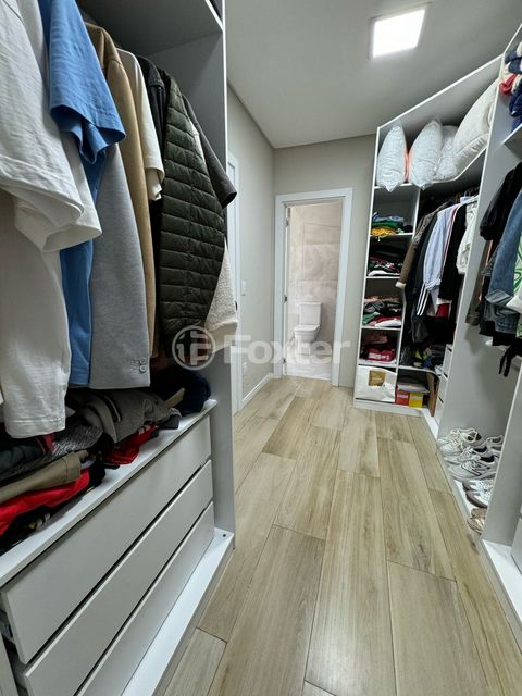 Image 11 - 861221