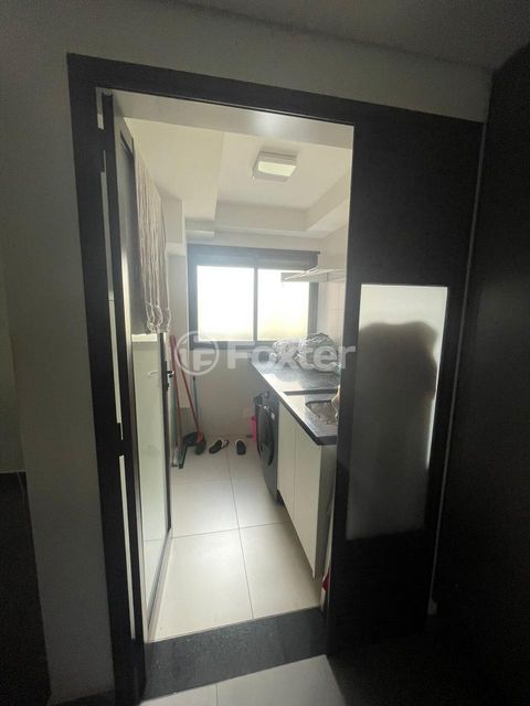 Image 9 - 861236