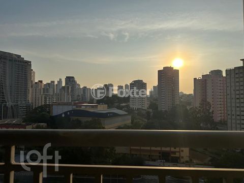 Image 6 - 861299