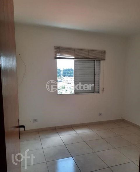 Image 5 - 861692